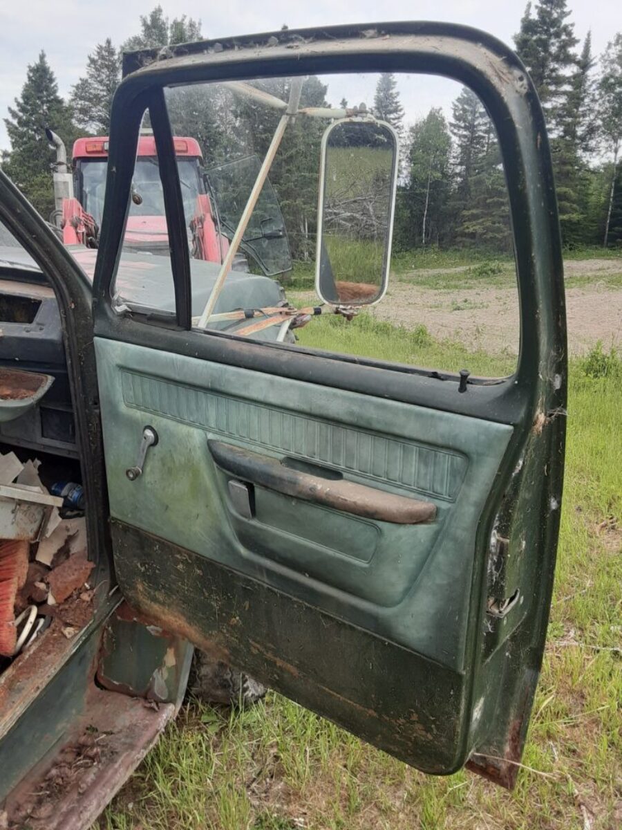 Dodge doors, 70s