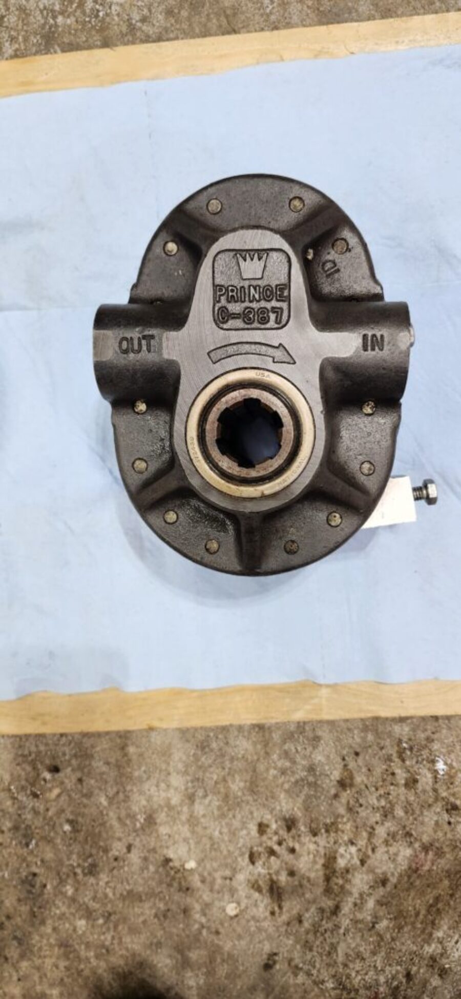 Prince C-387 hydraulic PTO pump