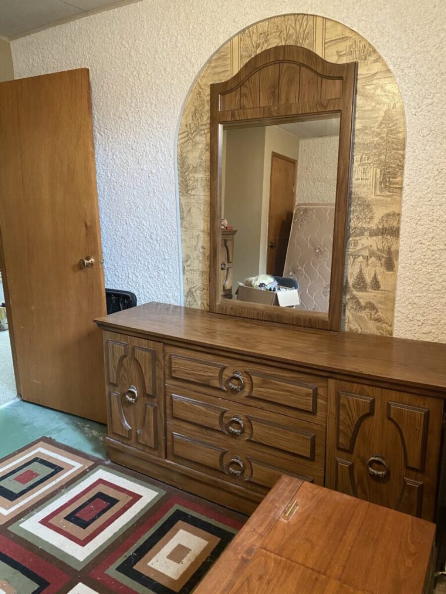 Dresser