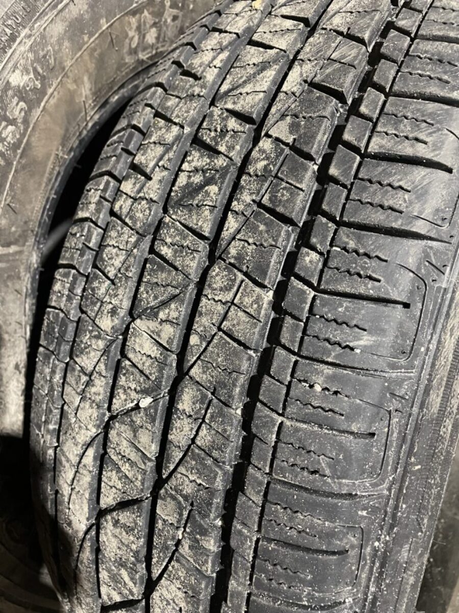 4 like new 265/65/17 all seasons