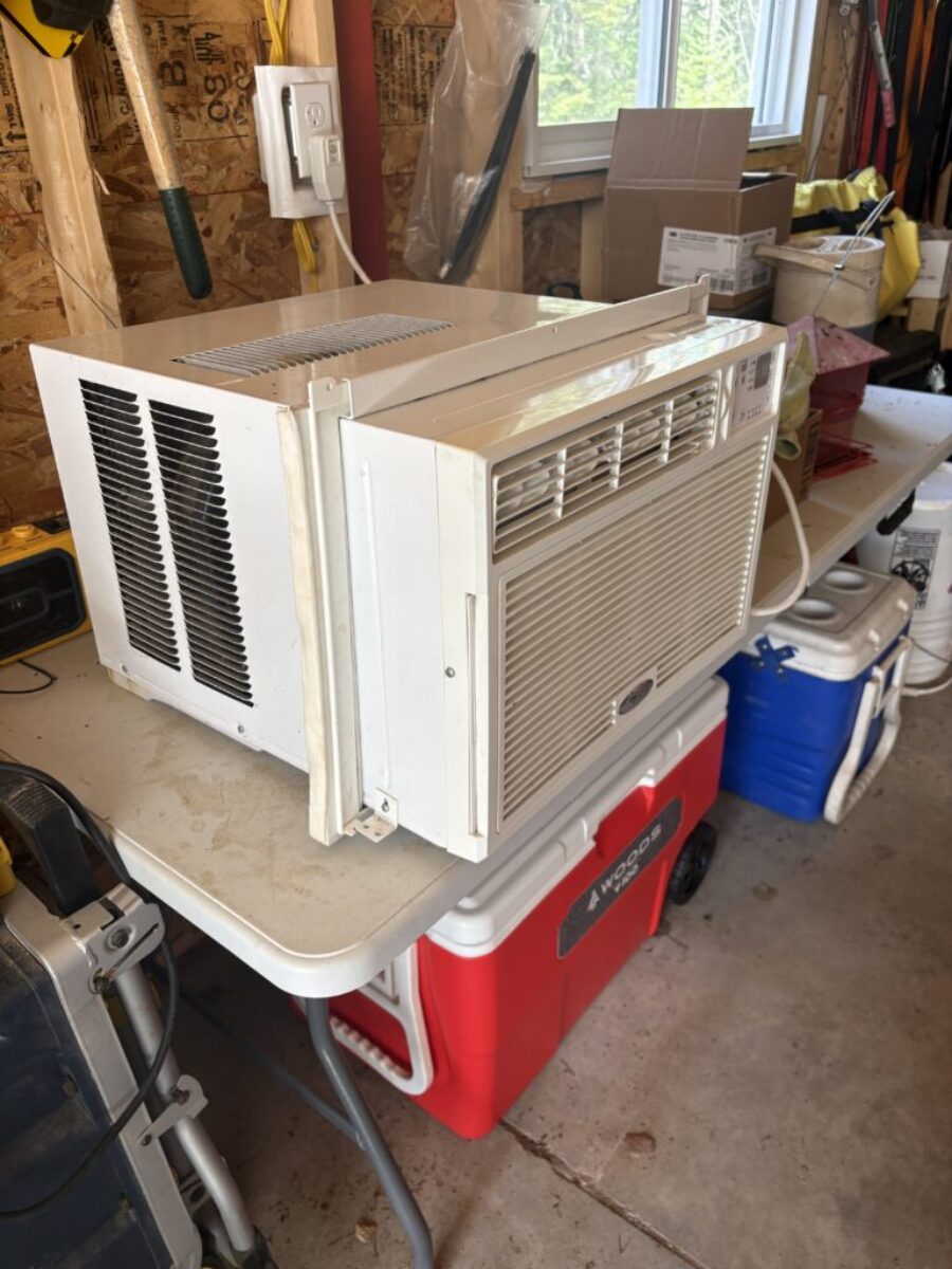 Whirlpool window mount Air Conditioner