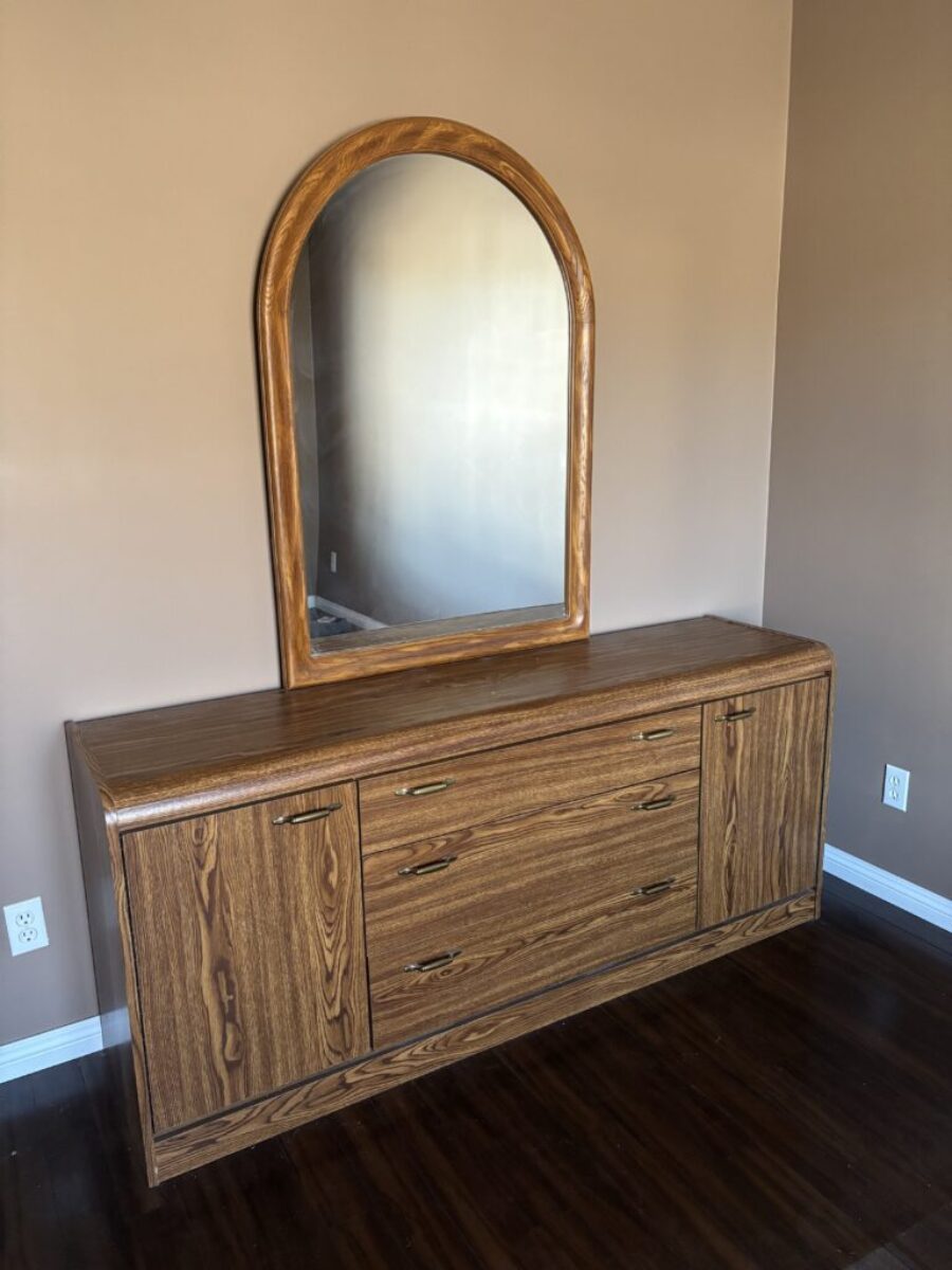 Dresser