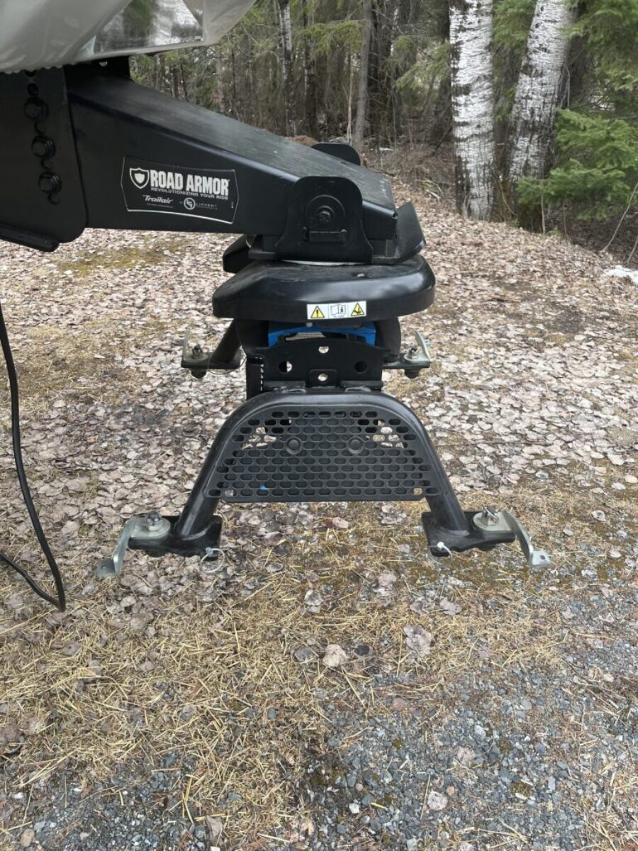 Reese 20k Fifth wheel hitch.