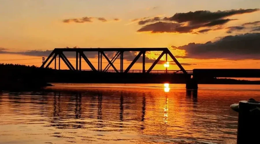 Pelican Lake