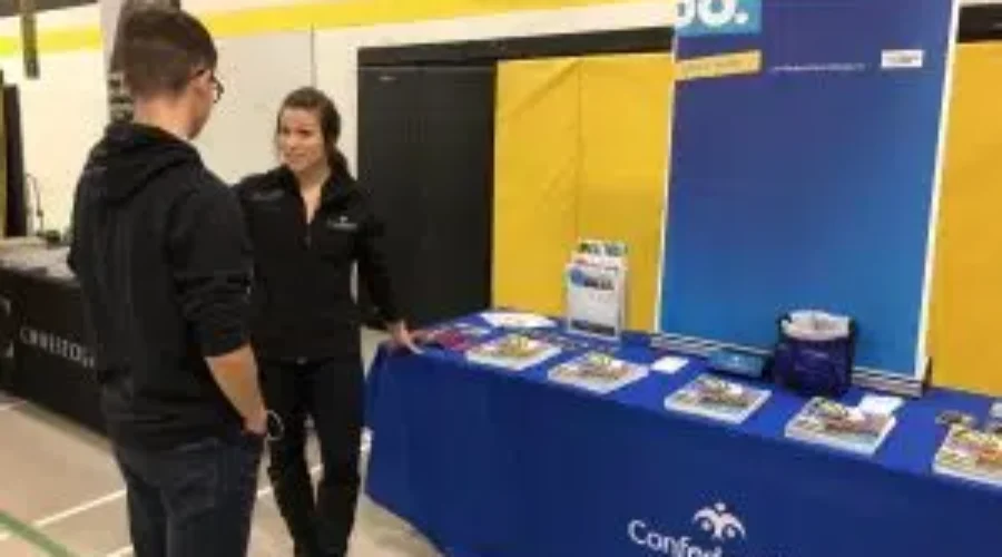 Confederation College Meets With Potential Students