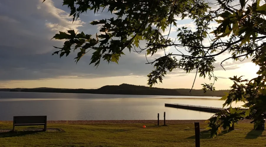 Early Night In September – Still Looks Inviting