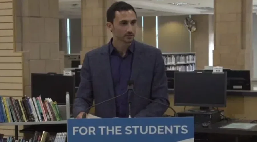 Stephen-Lecce-Summer-Learning-Program-July-2019-800x450-2 Provincial Educational Workers Take Job Action