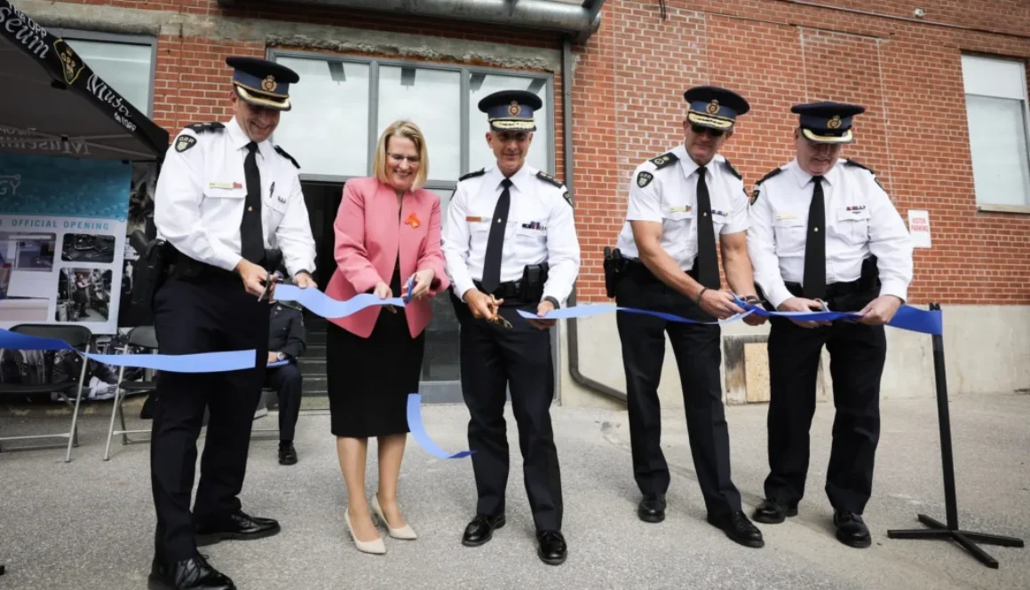 Cyber-Operations-Centre-ribbon-cutting-Sept-30-1