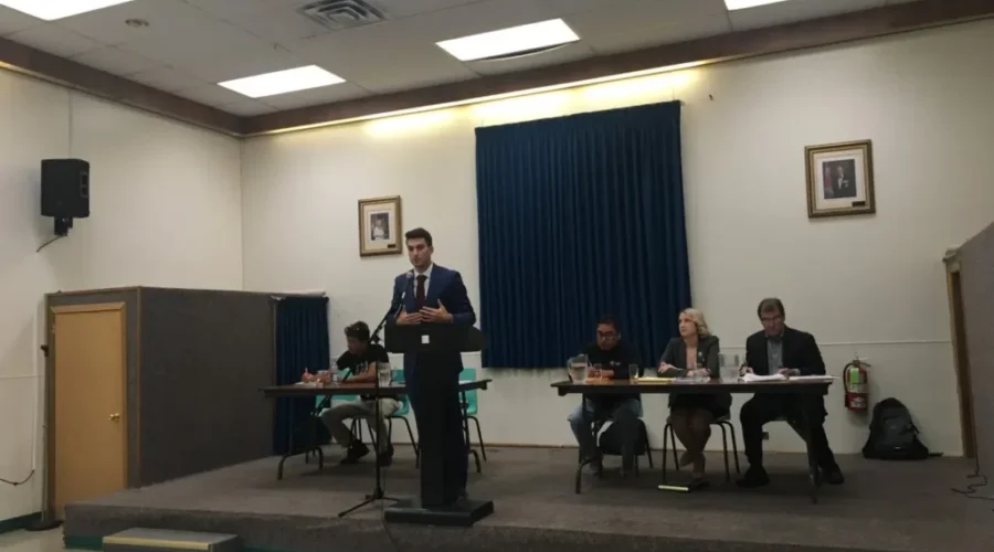 Local And National Issues Dominate Sioux Lookout Forum