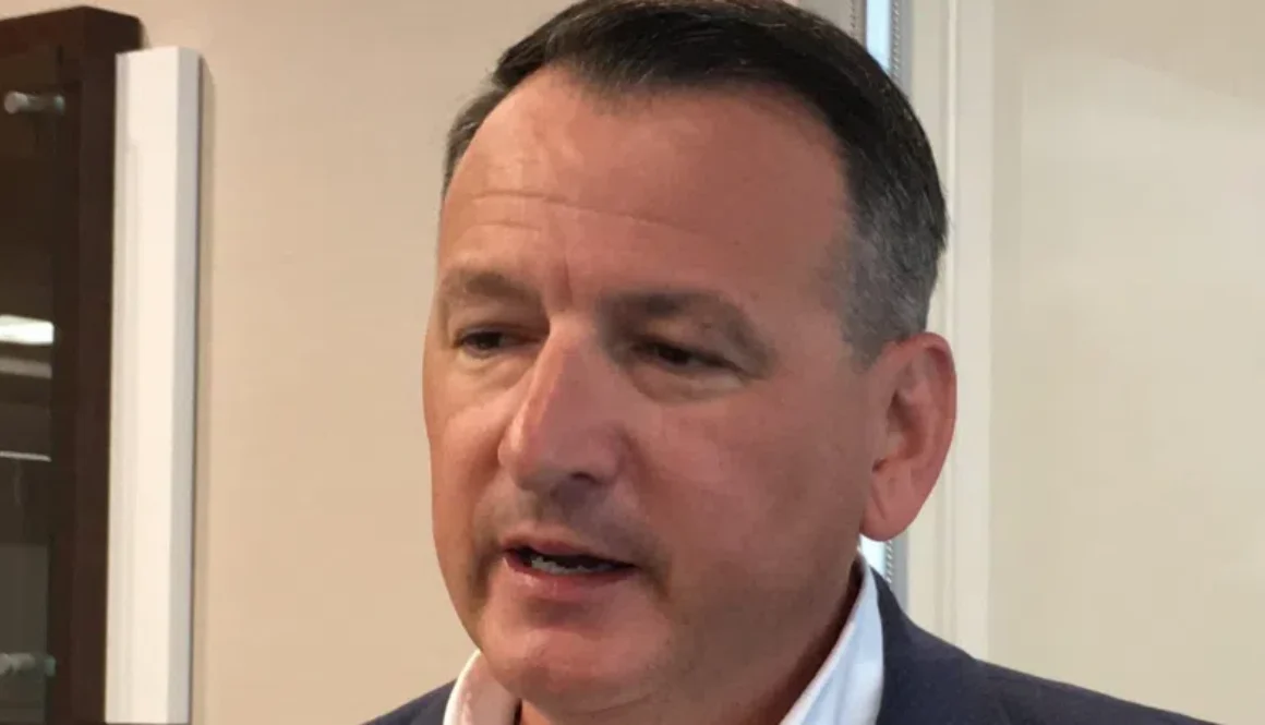 Greg-Rickford-2019-800x450-2