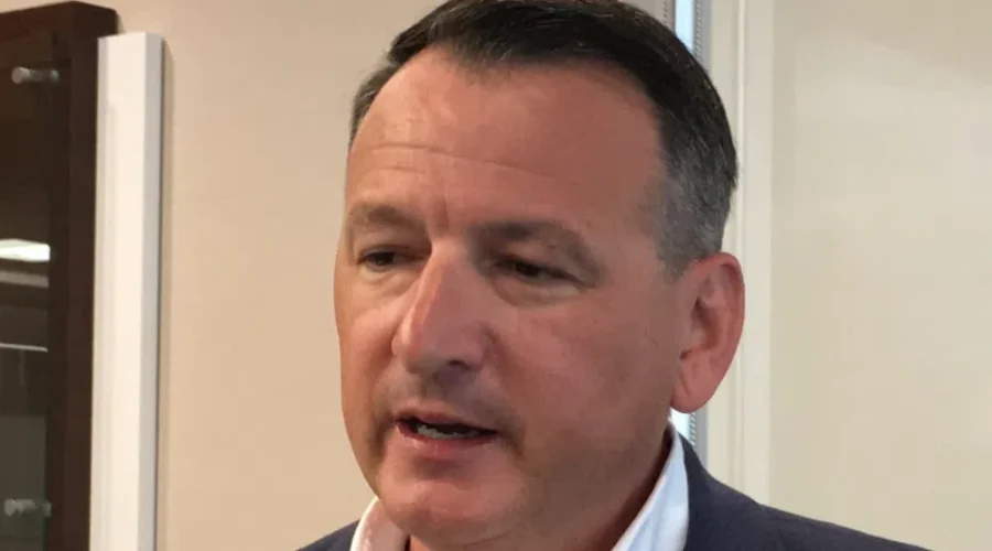 Greg Rickford Supporting Bombardier In Thunder Bay
