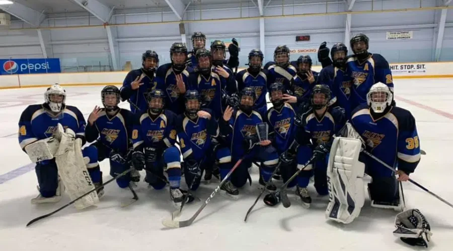 Eagles Hockey Team Wins Bronze