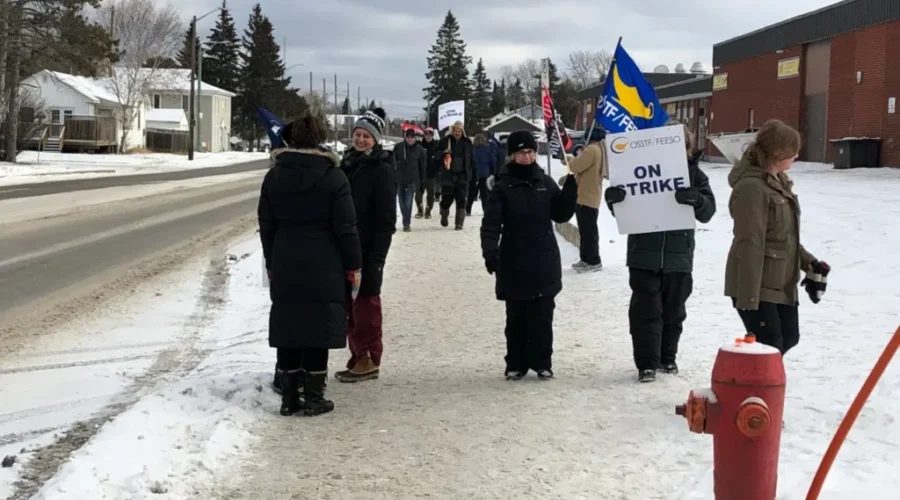 OSSTF Says Survey Supports Teachers
