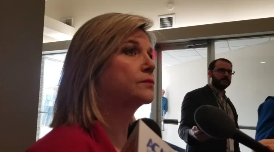 NDP Leader Urging New Talks In Teachers Dispute