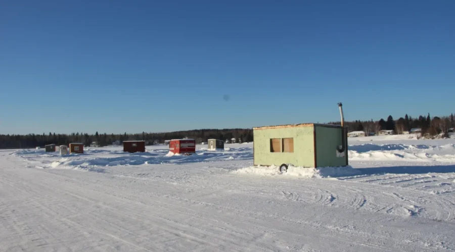 Photo-by-Paul-Darling-A-sunny-Saturday-morning-on-the-Wabigoon-Lake-ice-road-in-Dryden-1020am-minus-27-1 Winter Life