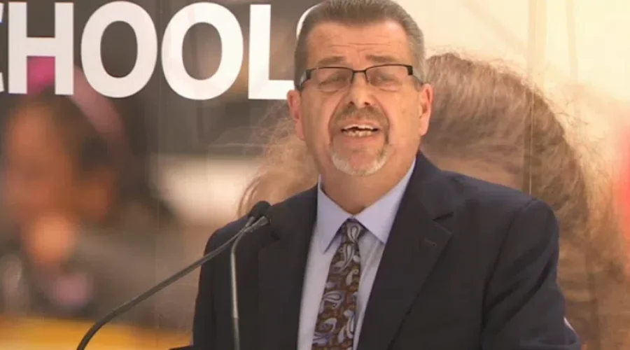 Sam-hammond-ETFO_0-800x450-2 ETFO Says Province Trying To Bribe Publice
