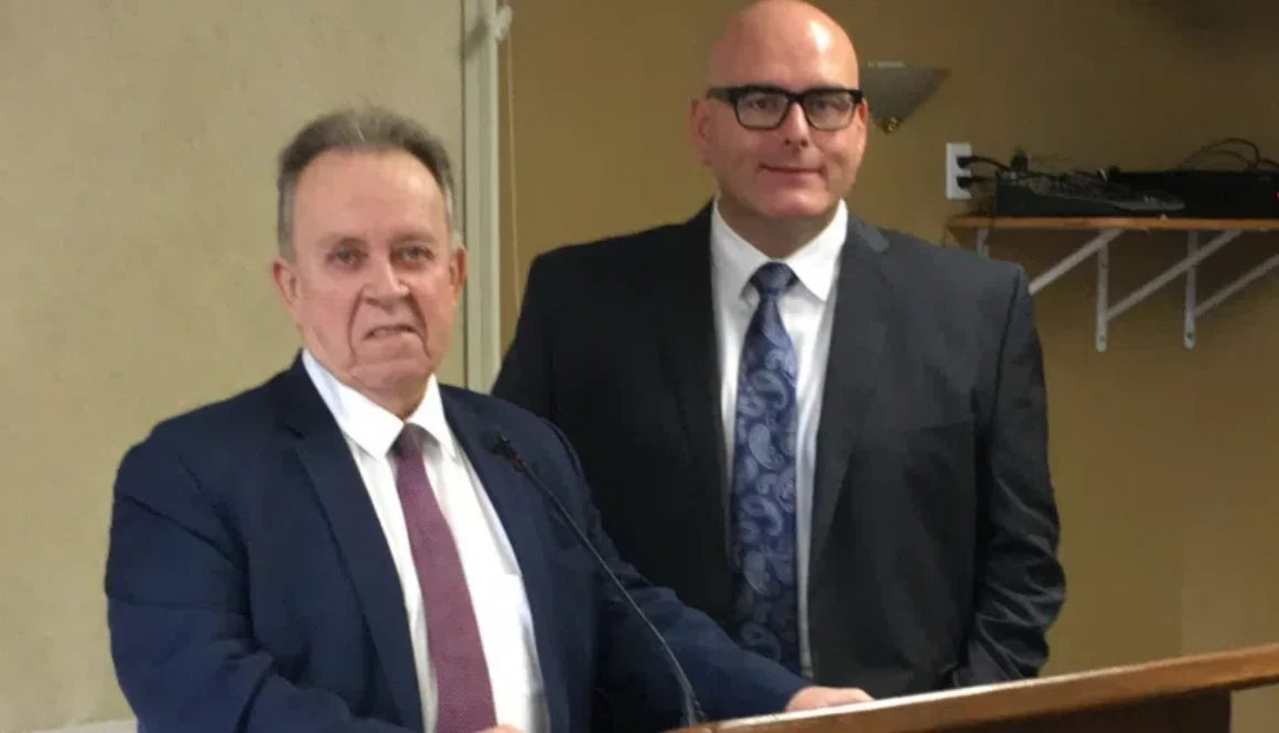 Steven-Del-Duca-Michael-Gravelle-800x450-2