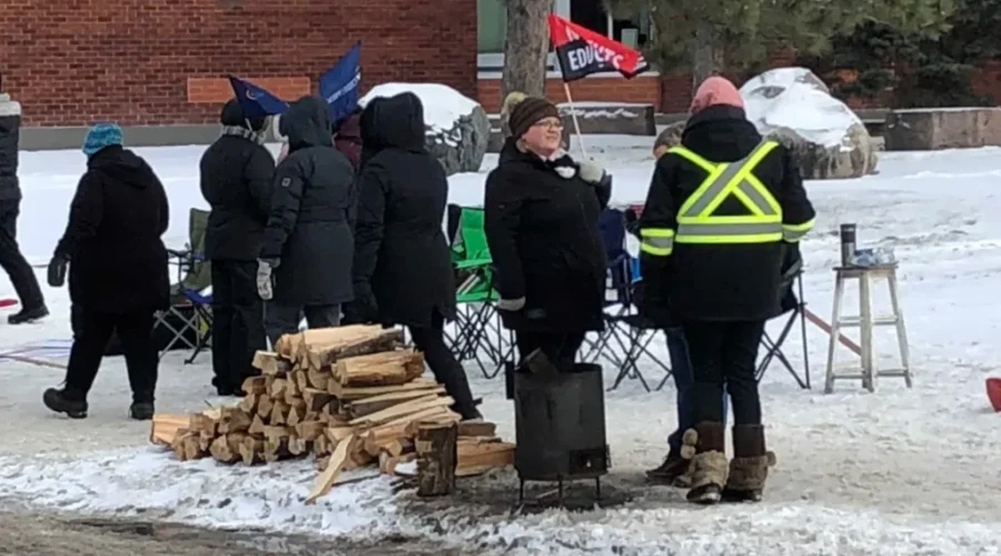 strike3-1 Teachers Hold One Day Strike In Local Communities