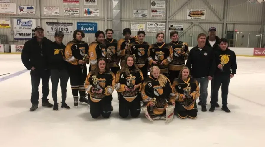 Golden Moment For Dryden Yellowjackets