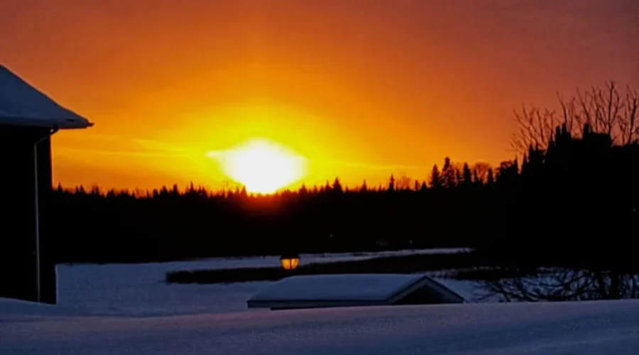 Photo-by-Joanne-Shaw-Sunset-last-Thursday-off-of-Edgewater-Drive-in-Dryden-1 Dryden