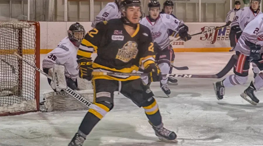 RL-FF-1-952x659-2 Miners Take Over Top Spot In SIJHL