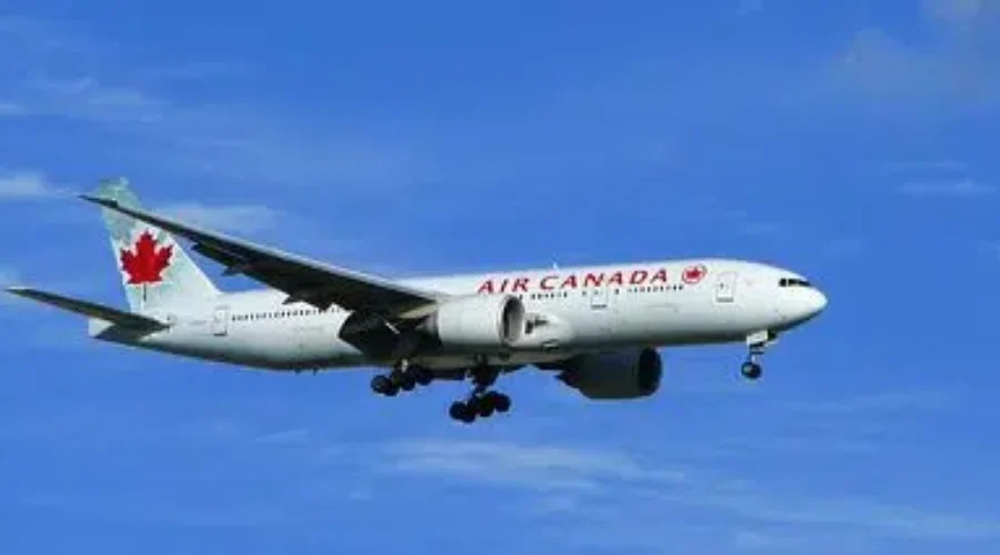 4691704240_d4866fd509-e1558011690167-1 Air Canada To Lay Off Over 5,000 Workers: Reports