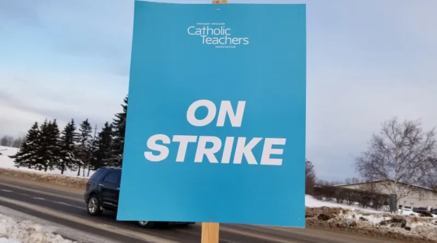 Oecta-catholic-on-strike-sign-800x450-2 Education Minister: “Ball Is In Unions’ Courts”