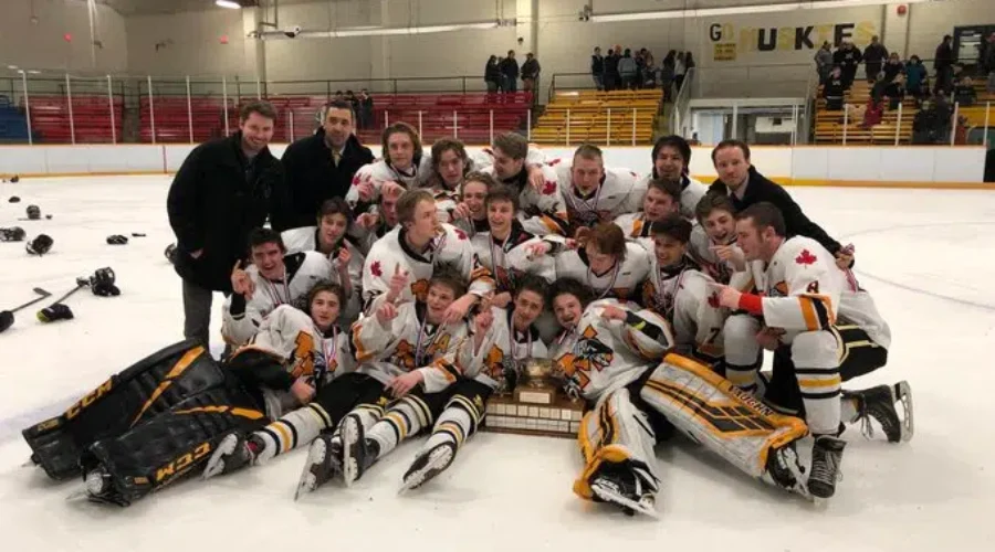 Muskies Win Boys Hockey Title