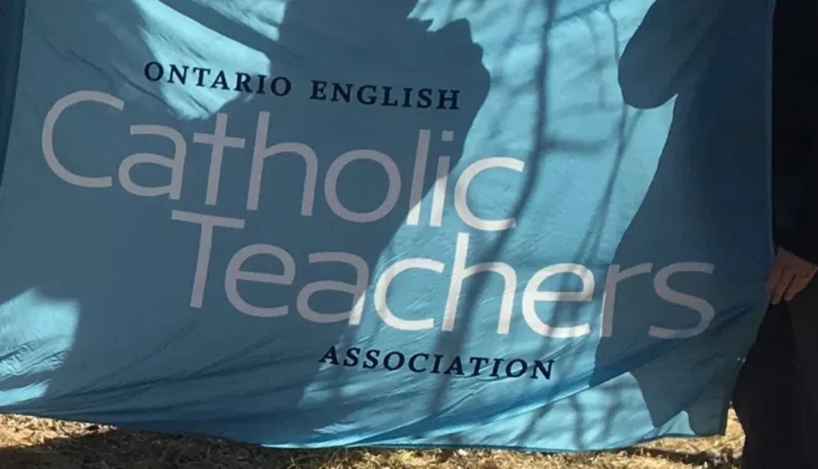 Ontario-Catholic-Teachers-union-flag-800x450-2
