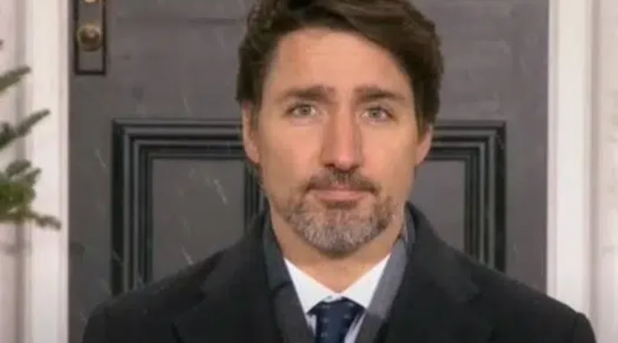 Trudeau &amp; Trump Differ On Border Reopening