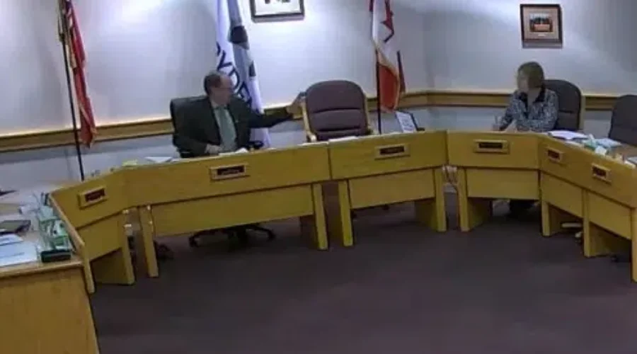 Lynn Beyak Resignation Motion Voted Down