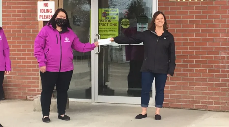 Dryden Nurses Donate To Hoshizaki House