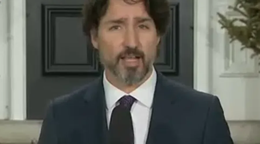 trudeau-may-25-1 Trudeau Says He’s Looking Into Paid Sick Days For Workers