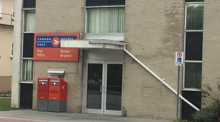 Postal Workers Get Four Year Deal