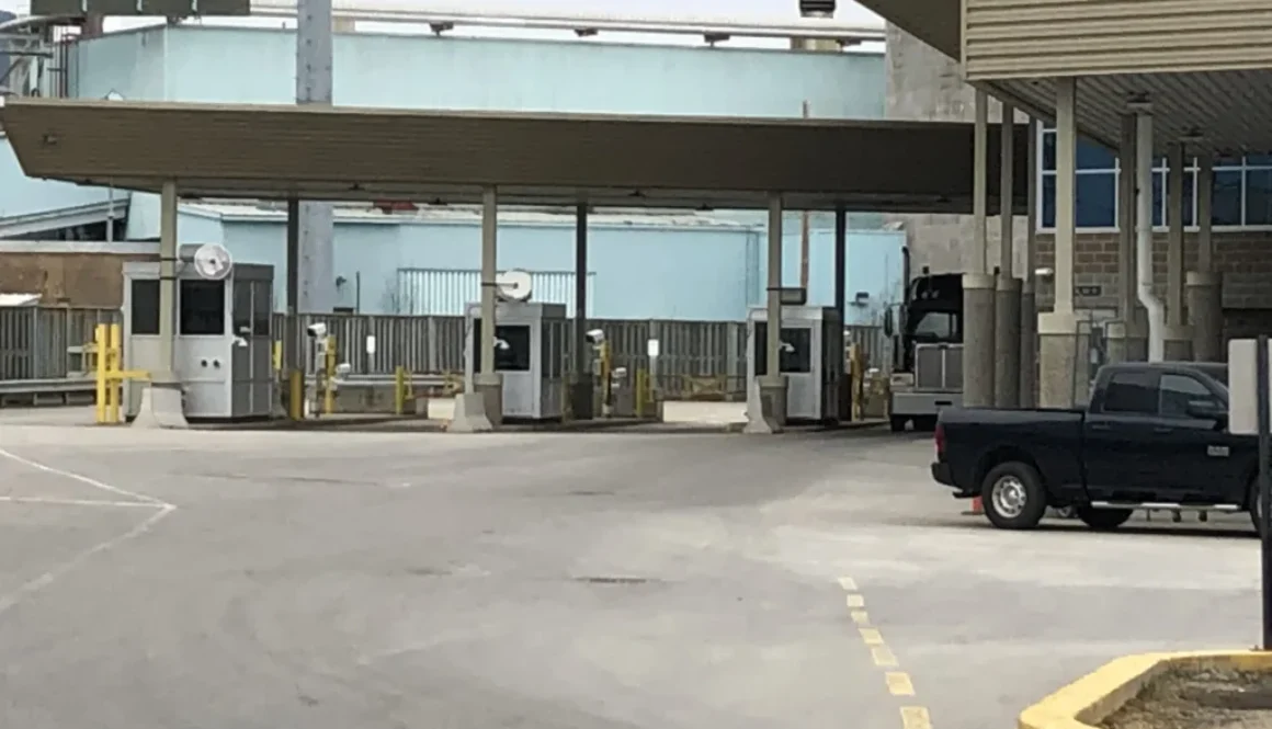 border-fort-frances-1