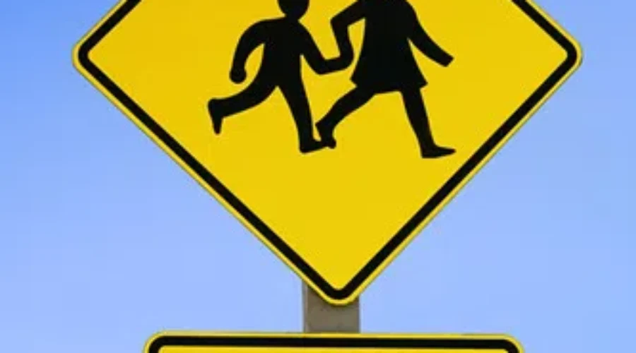 3810845331_2bd1910c70 Some Moms Don’t Want To Send Kids Back To School – Survey