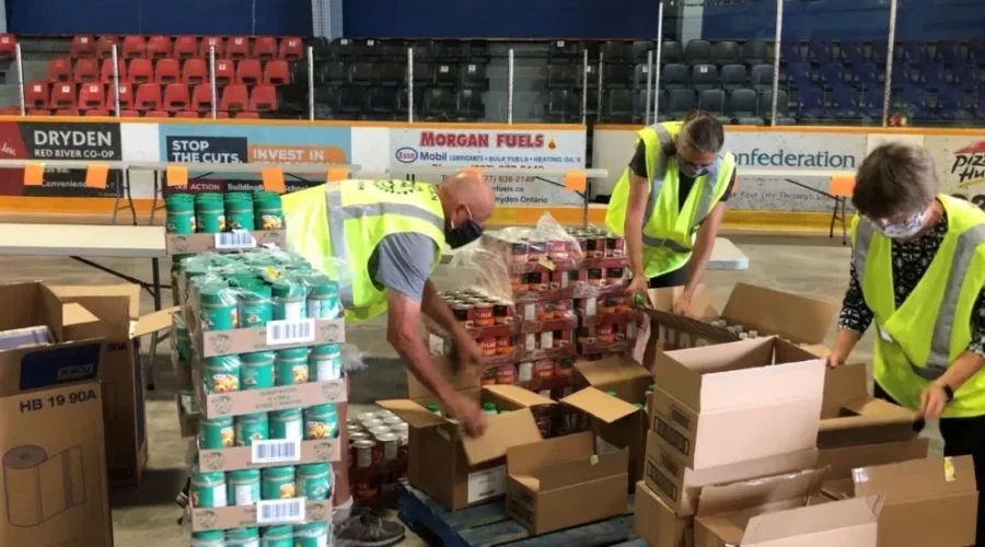 VIDEO: Food Hampers for Red Lake Evacuees