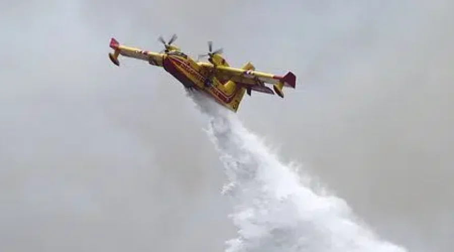 boomber Fort Hope Fire Being Held
