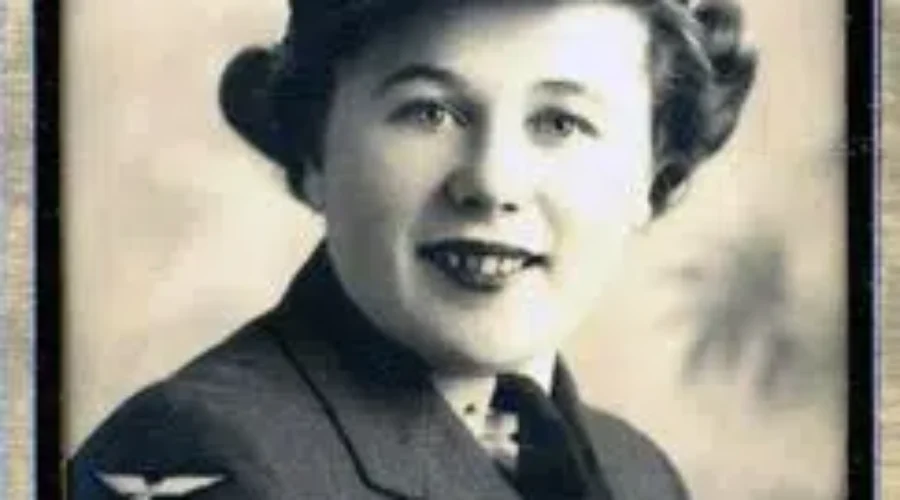 Esther (Faulkner) Ernewein