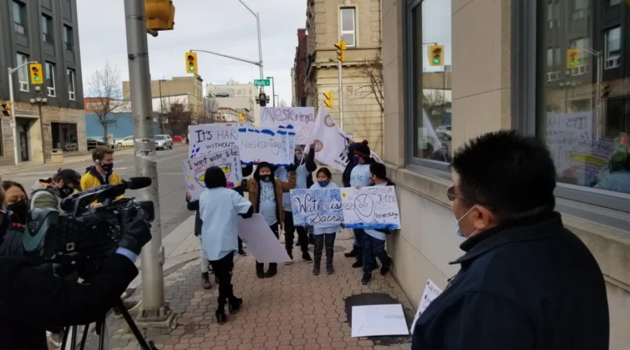 Neskantaga-kids-1-scaled-1-1 Neskantaga Youth Hold Rally In Thunder Bay