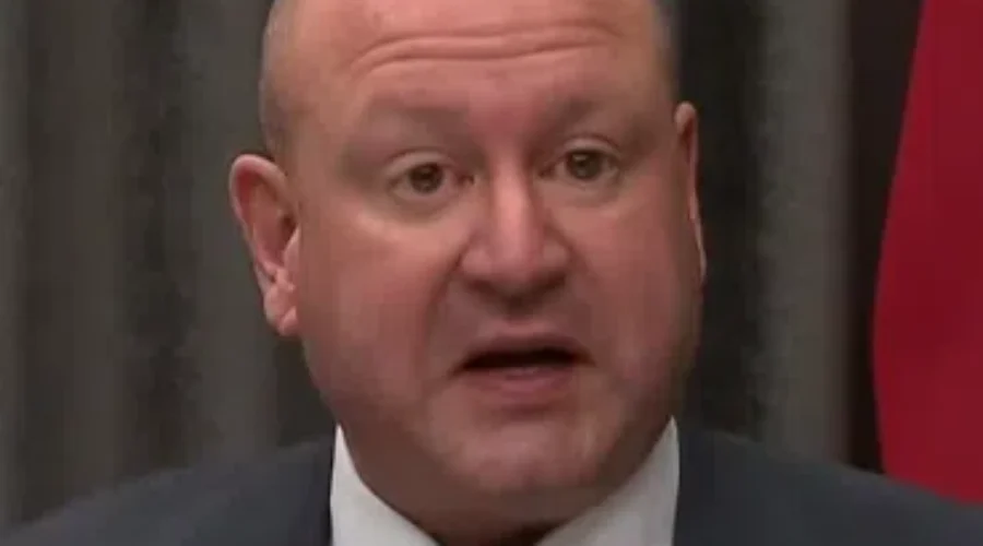 Manitoba Extends Public Health Restrictions