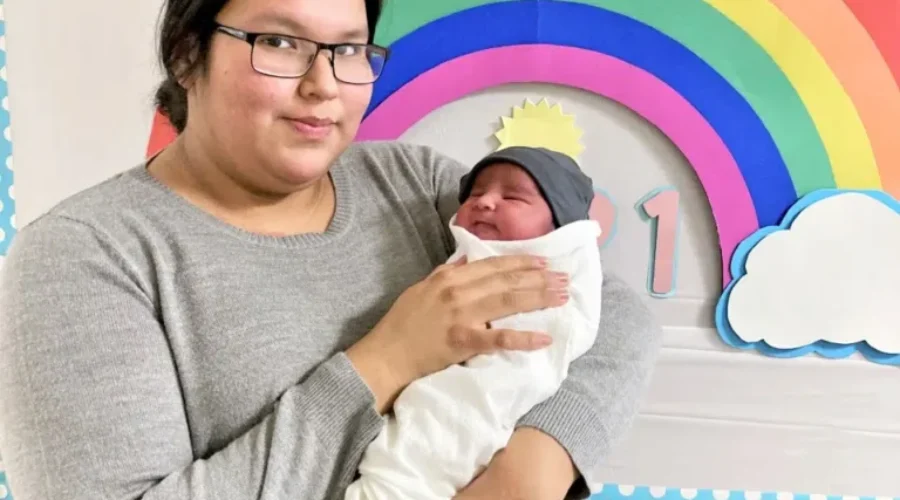 newsl-1 Sioux Lookout Welcomes New Years Baby