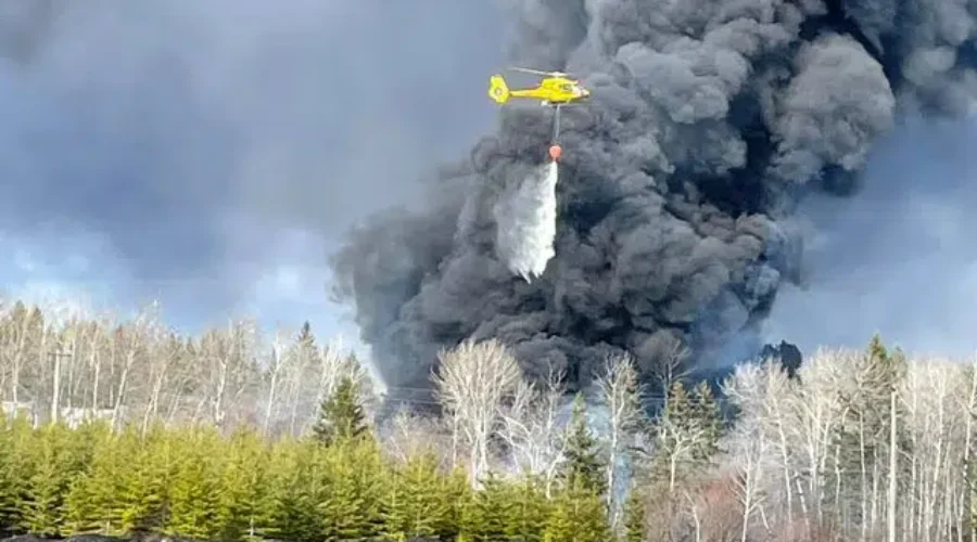 garth-photo-1 Large Fire West Of Dryden