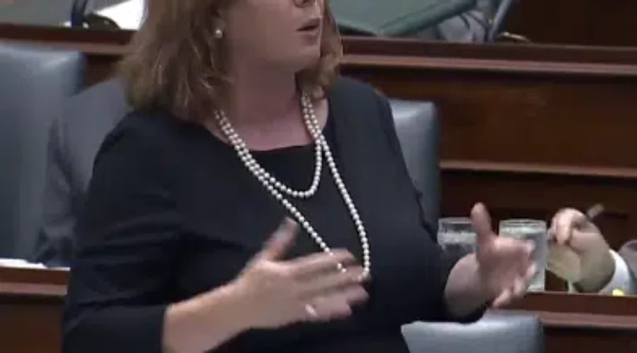 lisamcleod Tourism Minister Says Vaccination Passport Not A Priority