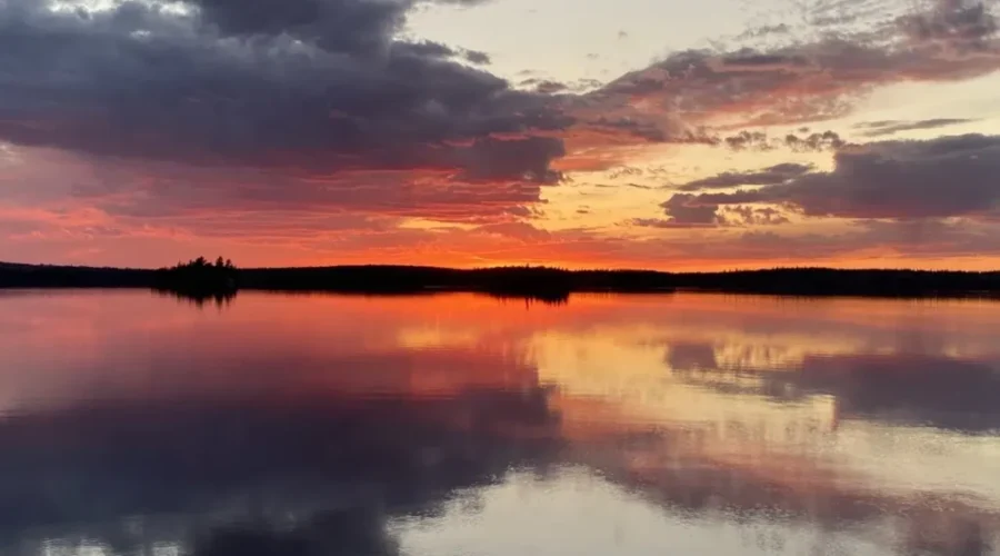 agimak-lake-at-the-lone-pine-inn-in-ignace-photo-by-jeff-lederer-1 Second Warmest June This Century