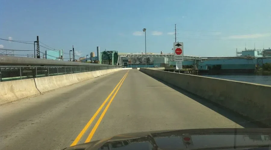 border-bridge Tentative Deal Reached With Border Service Workers