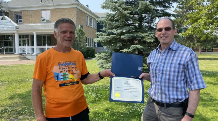 FalloRick Stops In Dryden On Cross Canada Run
