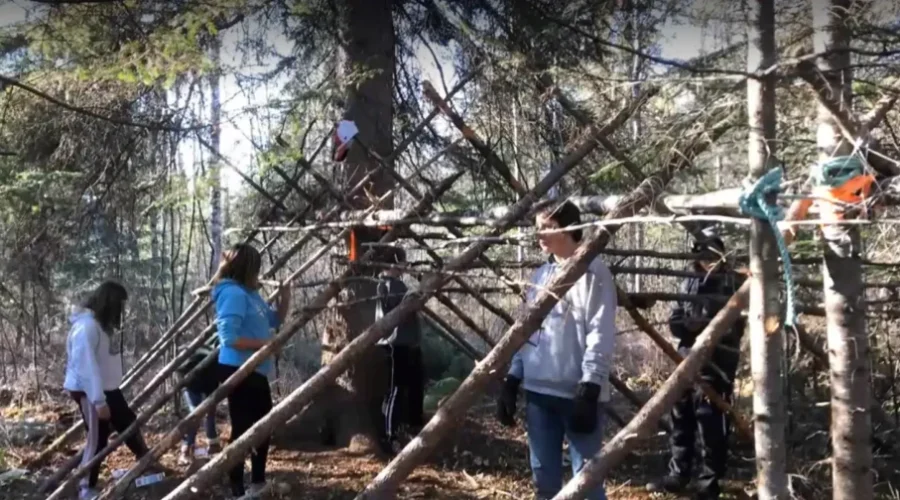 ignace-outdoor-learning-grade-7-8-shelter-1 Ignace Students Benefiting From Outdoor Learning