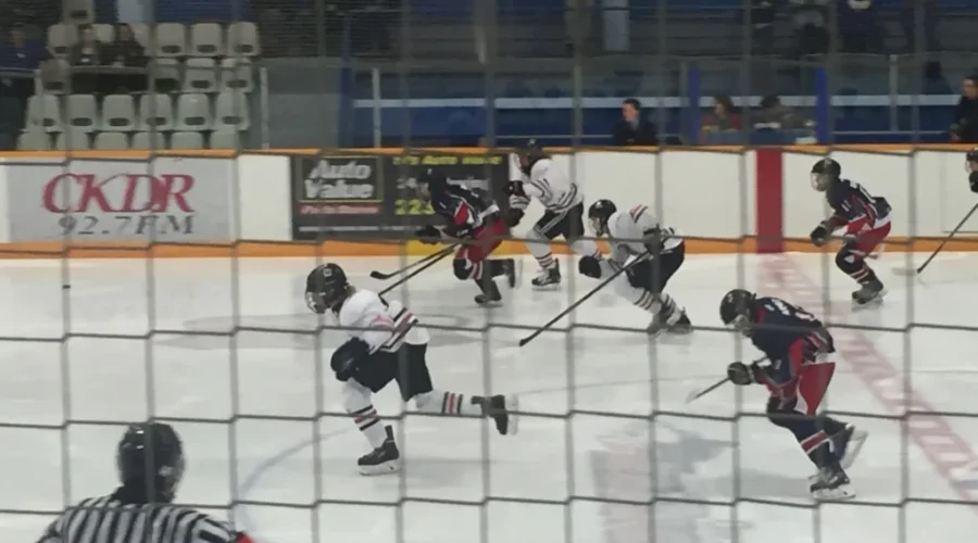 Health Unit Provides Guidance On Hockey Tournaments