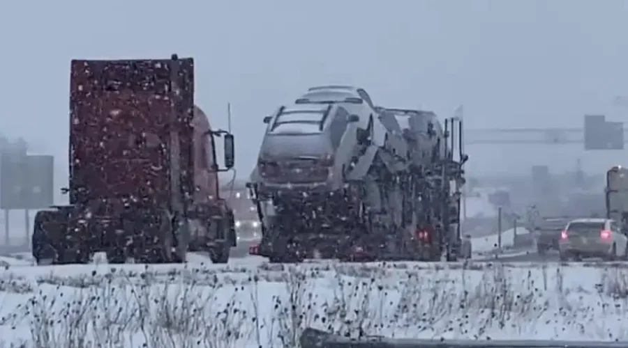 trucker-convoy GoFundMe Fundraiser For Trucker Convoy Revoked